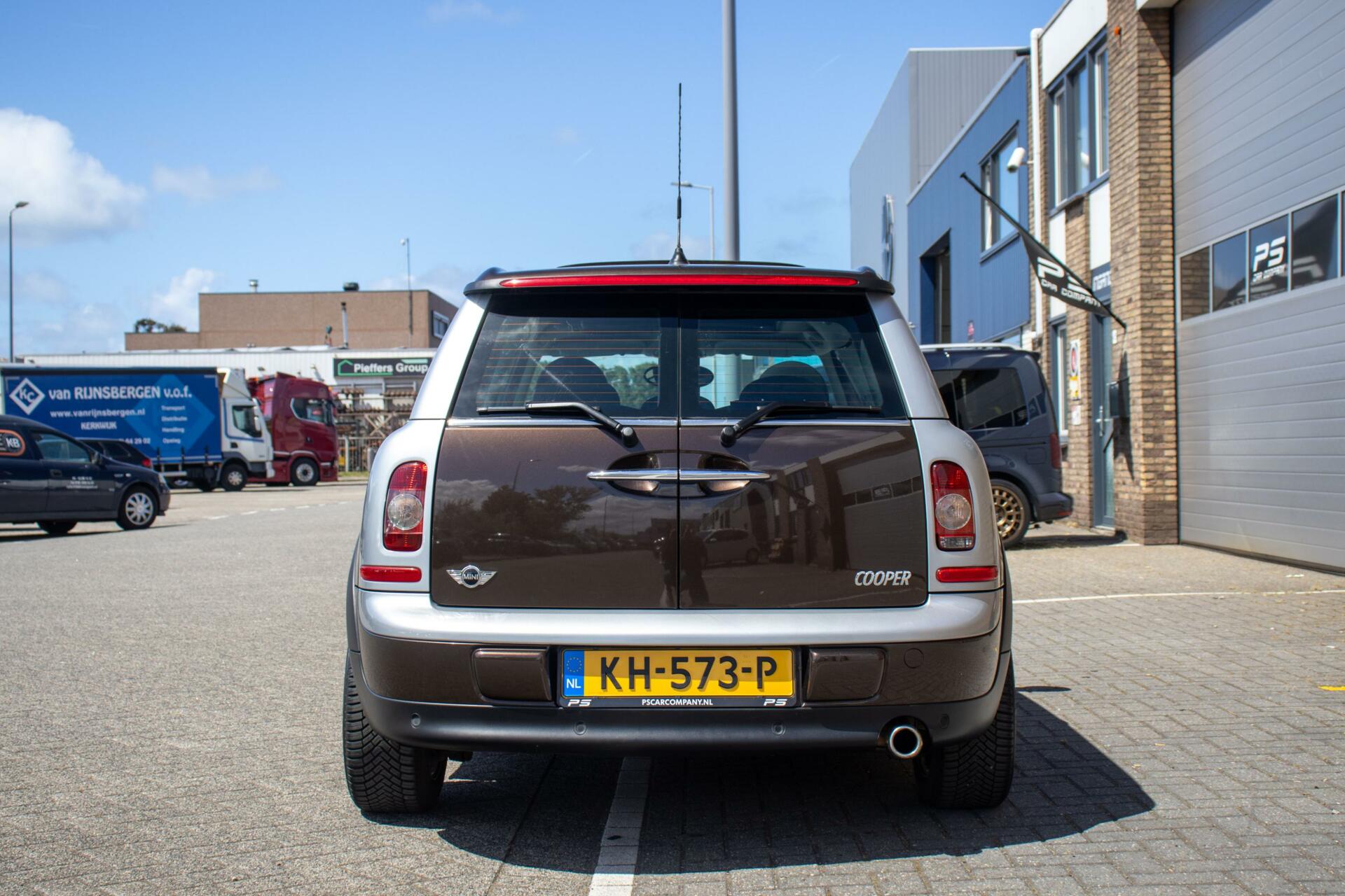 45168783-5.jpg