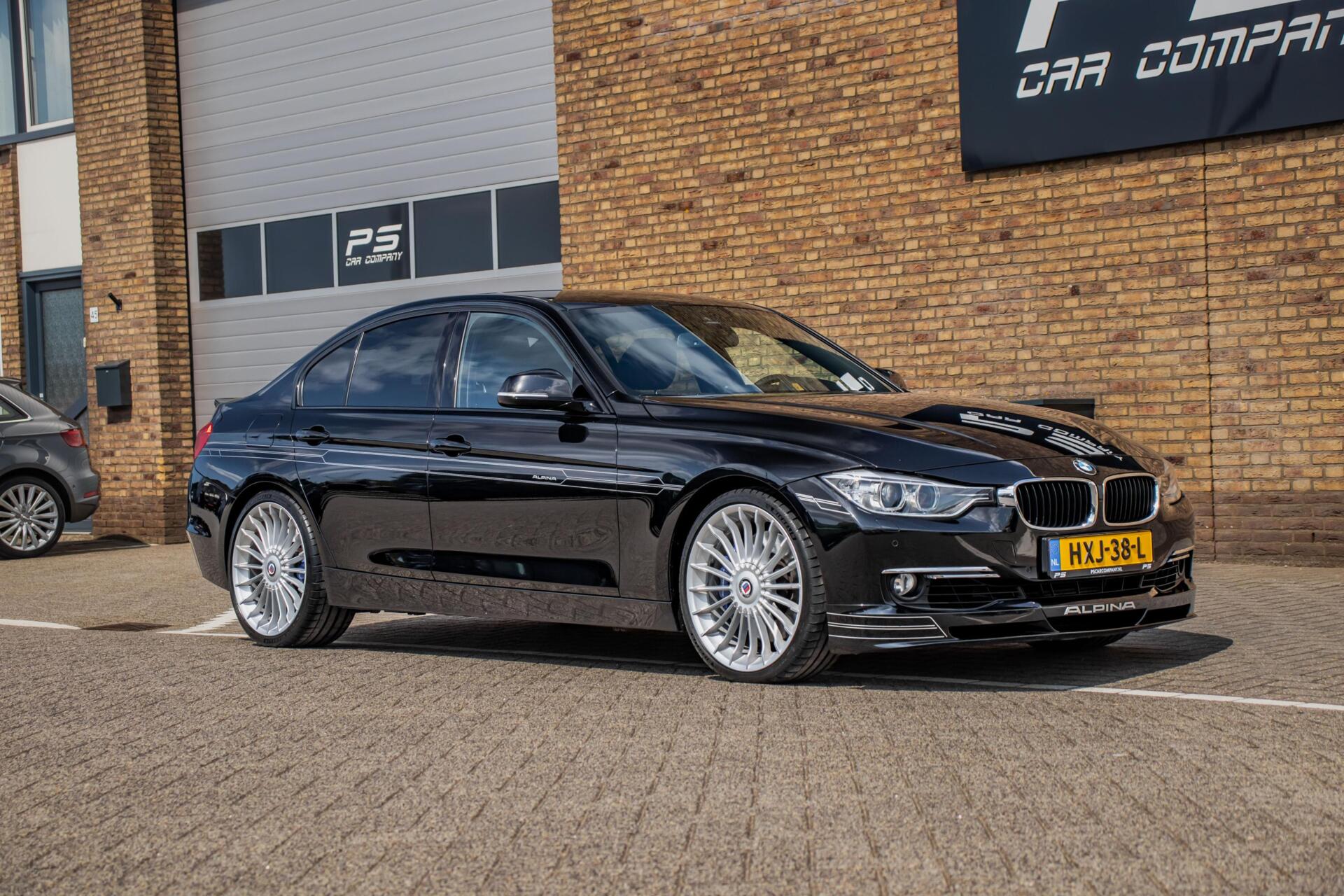 46853427-7.jpg