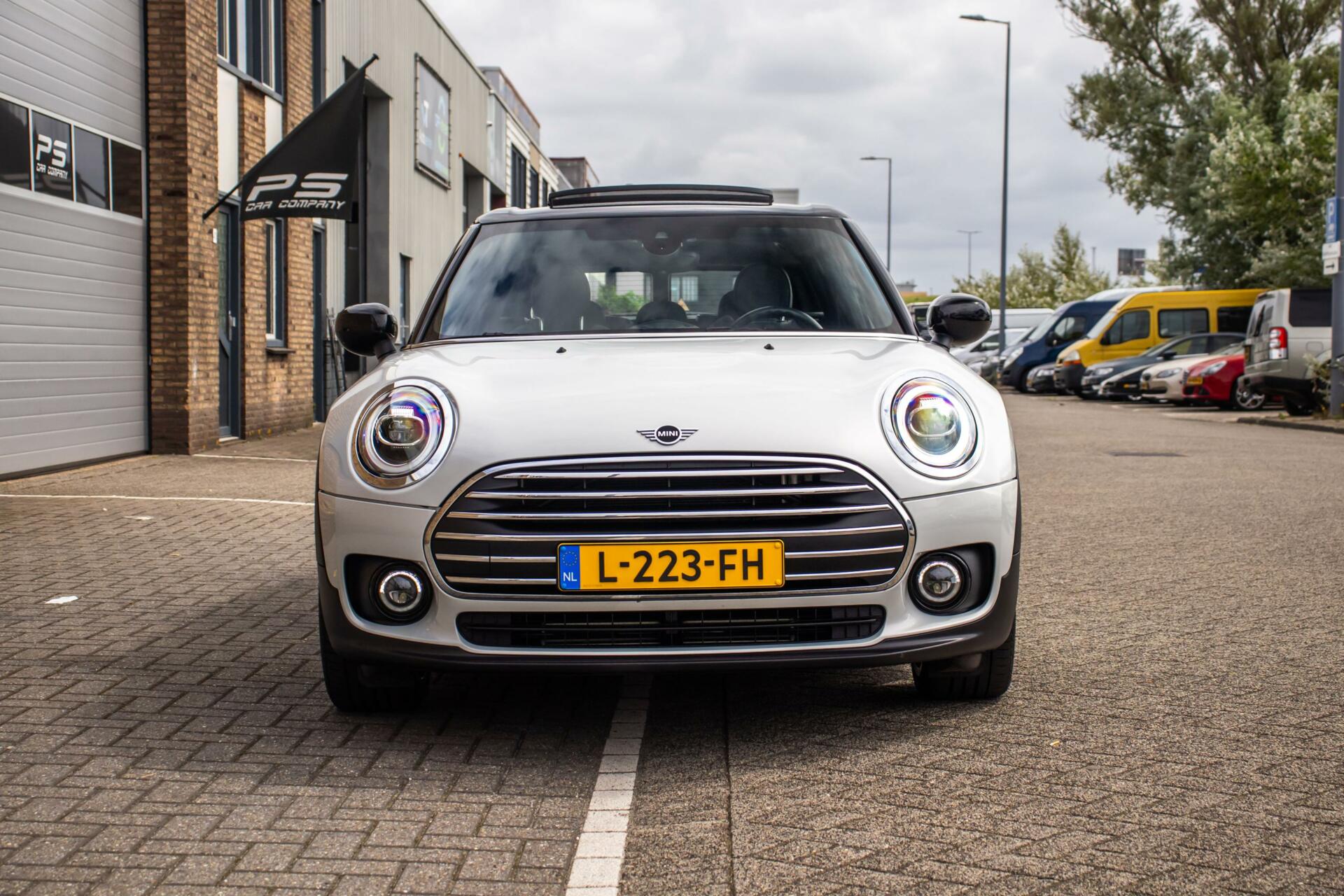 47039410-8.jpg